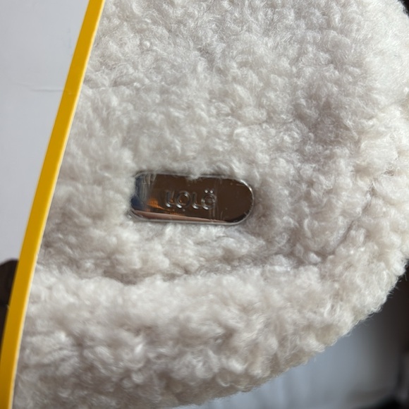 Lole Beige Fleece Belt Bag - NWT shoulder bag - Picture 3 of 9